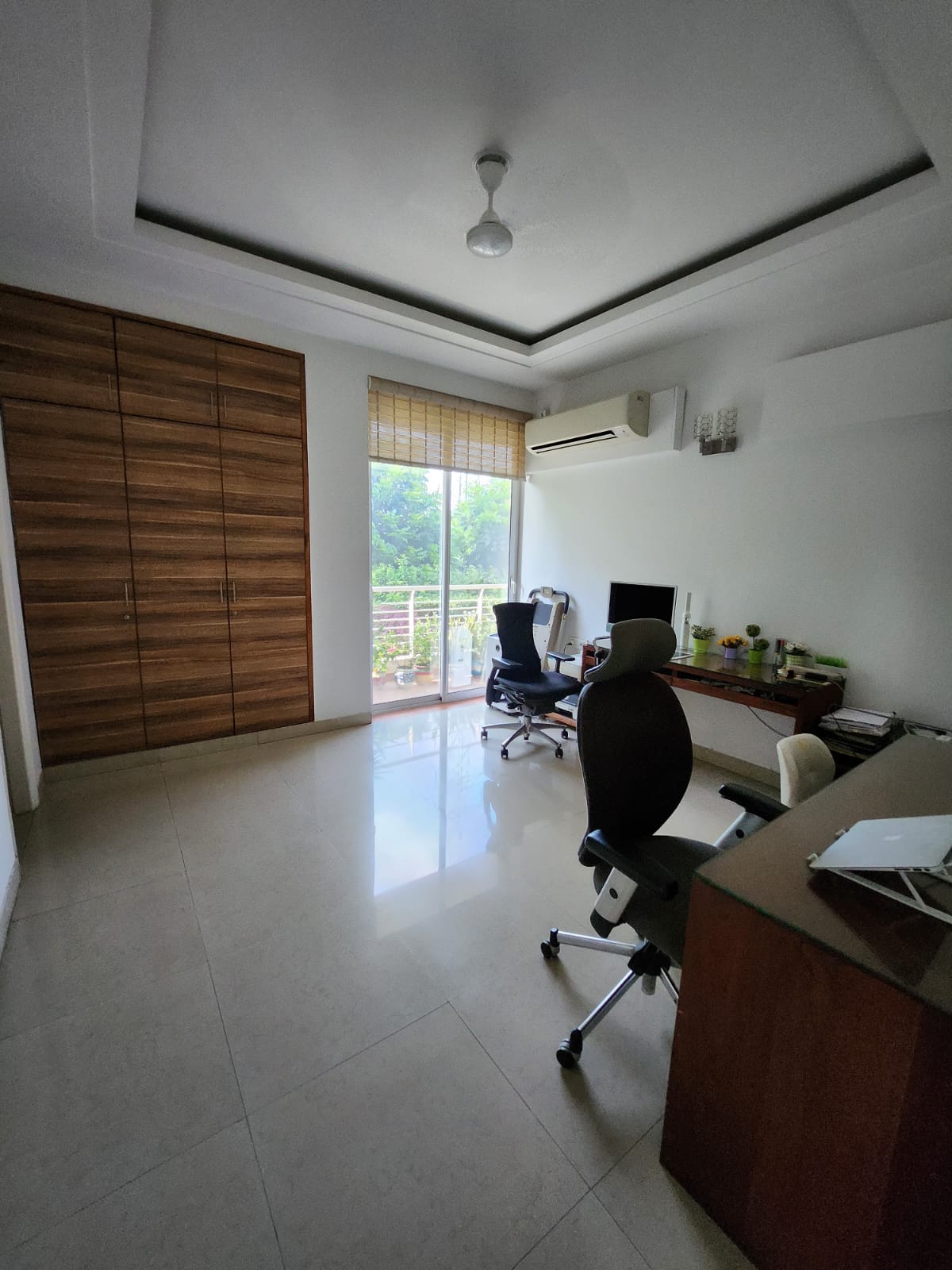 3 BHK + Servant Room 2985 Sq.Ft. Apartment in Mahindra Luminare