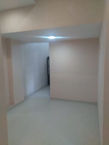 Room in 4 BHK Apartment at Peddar Road – for Sale