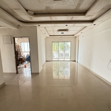 Room in 4 BHK Apartment at Sunland Residency, Bablatala – for Rent