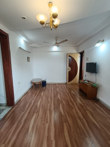Bedroom in 2 BHK Apartment at Mandar Apartments, Andheri West – for Rent