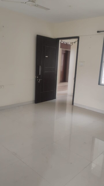 Room in 2 BHK Apartment at Vanshaj Kiona, Balewadi – for Rent
