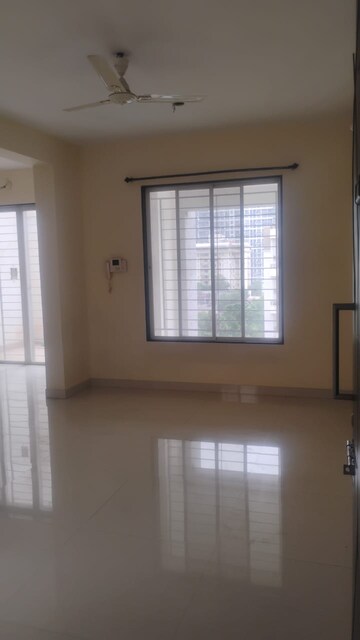 Room in 2 BHK Apartment at Vanshaj Kiona, Balewadi – for Rent