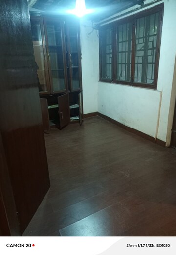 Room in 2 BHK Apartment at Vasant Kunj – for Rent