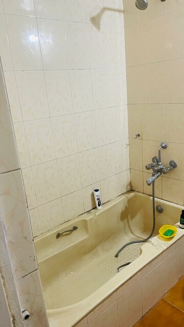 Bathroom in 2 BHK Apartment at Kumar Sankhya, Aundh – for Rent