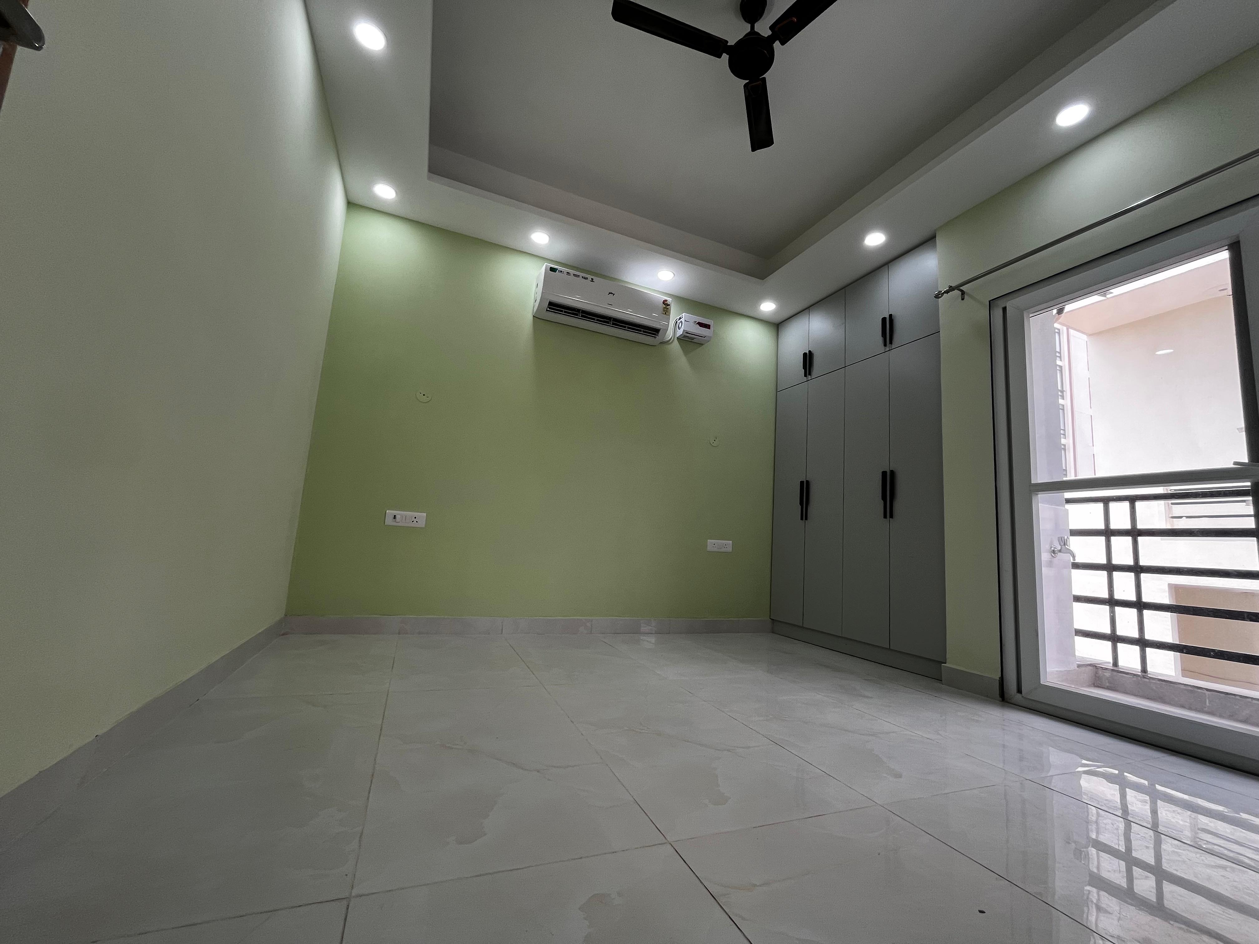 3 BHK + Pooja Room Builder Floor For Rent in SS Mayfield Gardens
