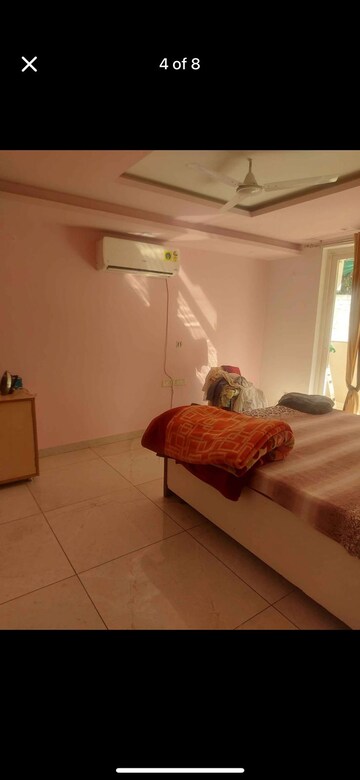 Living Room in 2 BHK Builder Floor at Sector 23 – for Rent
