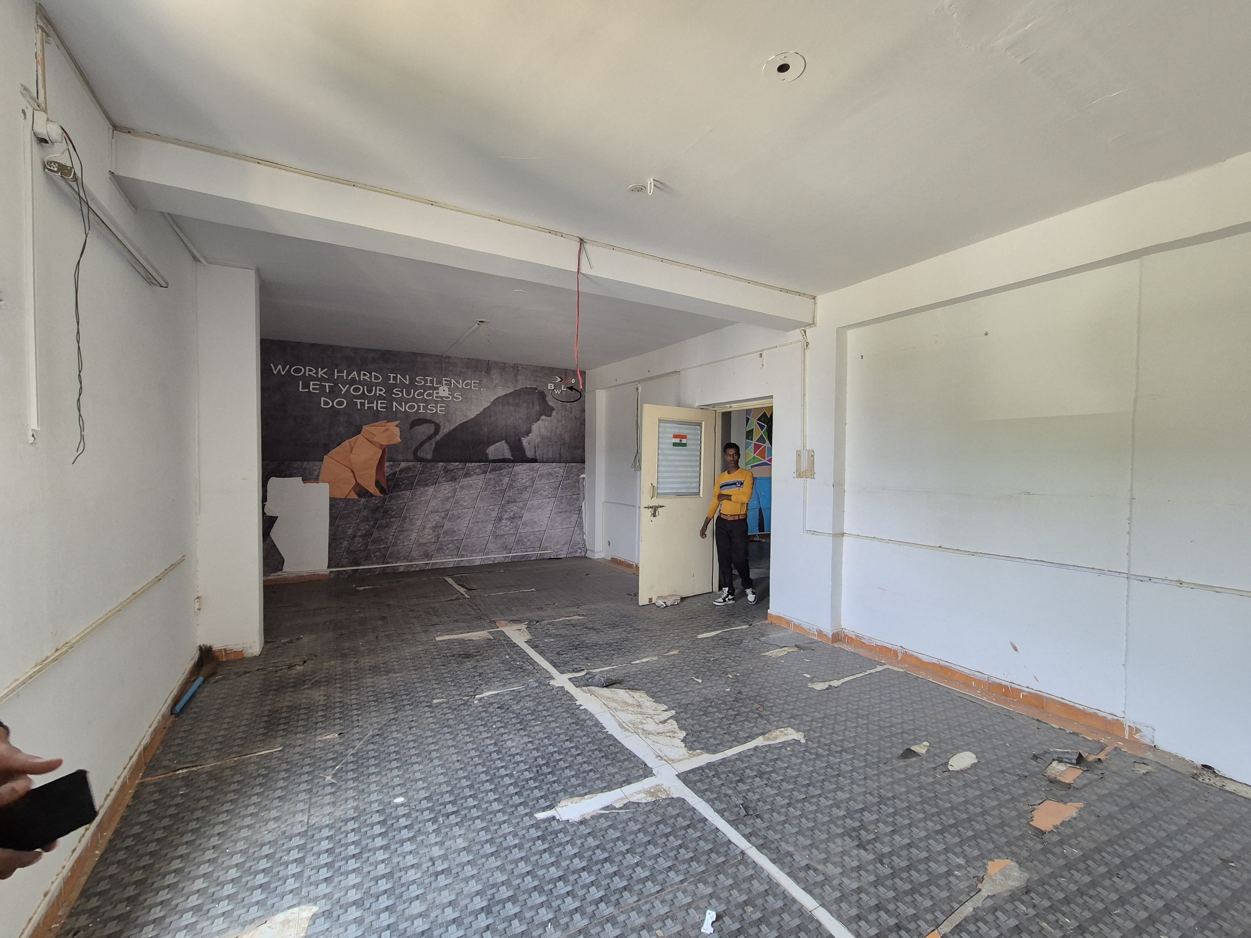 Office Space For Rent in Jk Property 