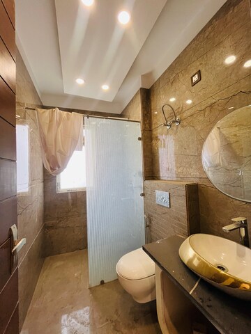Bathroom in 3 BHK Builder Floor at SS Southend Floors, South City 2 – for Rent