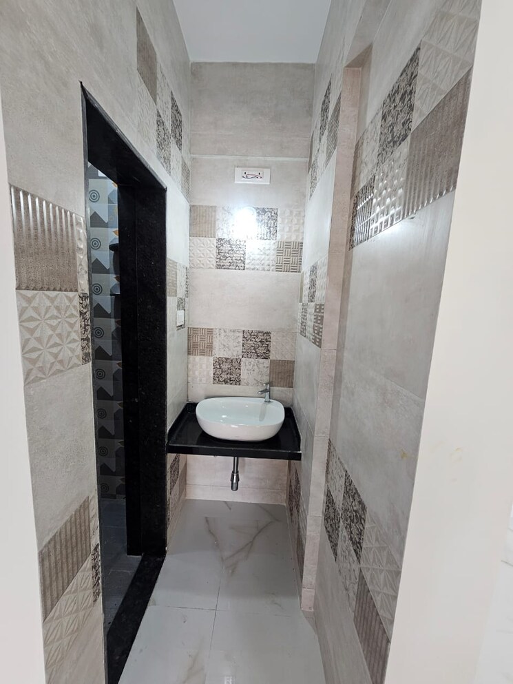 Bathroom, baner 3 Bedroom 1200 Sq.Ft. Apartment In Baner Pune 8797168