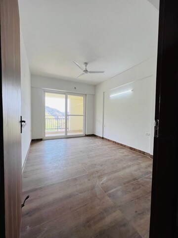 Room in 3.5 BHK Apartment at Kulhan – for Sale