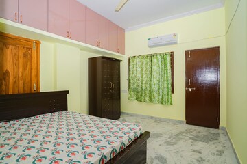Bedroom in 3 BHK Apartment at Manikonda – for Rent