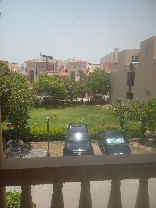 3 BHK + Pooja Room,Servant Room,Study Room,Extra Room Villa For Sale in Amrapali Leisure Valley