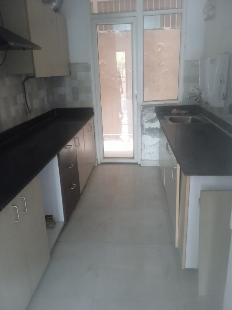 Kitchen, amrapali-leisure-valley 3 Bedroom 1825 Sq.Ft. Villa In Tech Zone 4 Greater Noida Greater Noida 8797204
