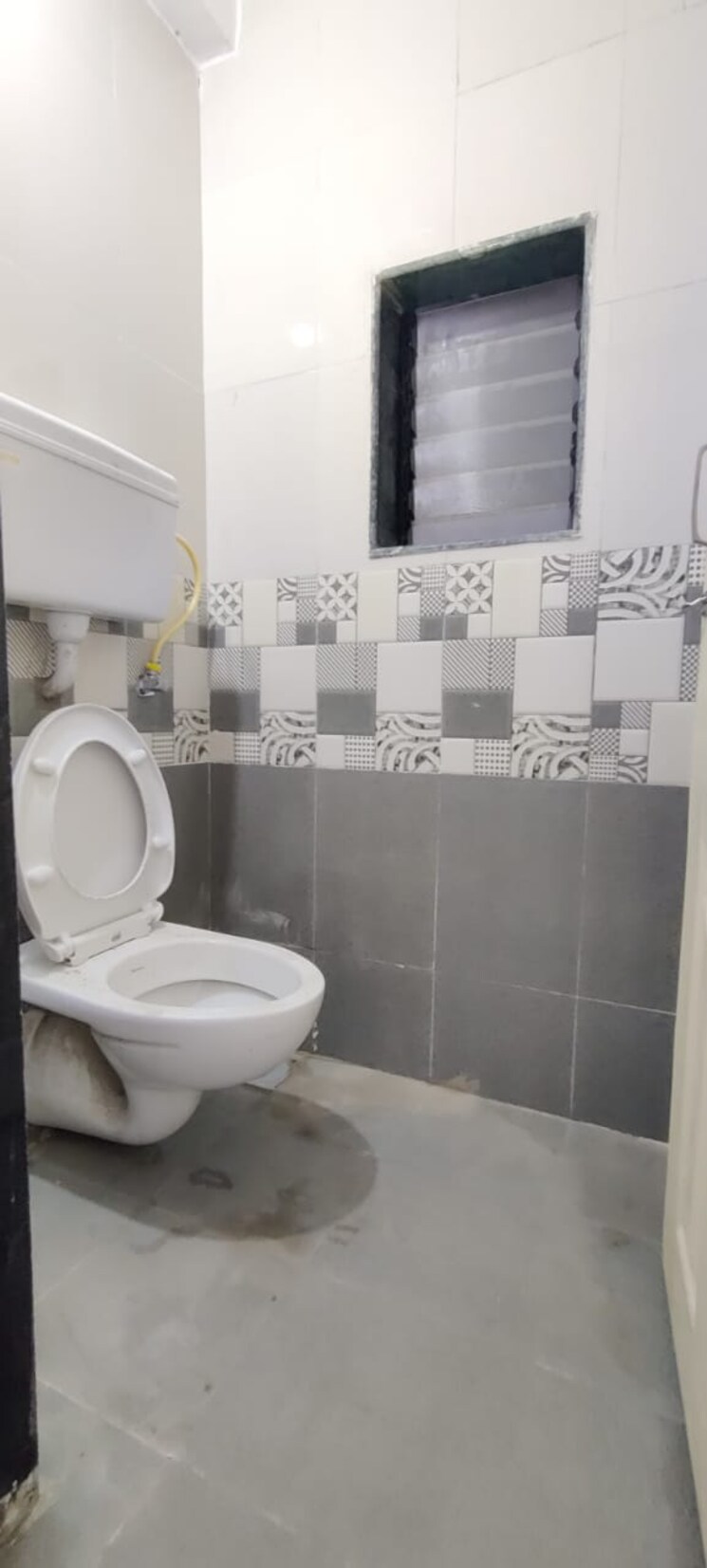 Bathroom, goregaon west 1 Bedroom 480 Sq.Ft. Apartment In Goregaon West Mumbai 8797202
