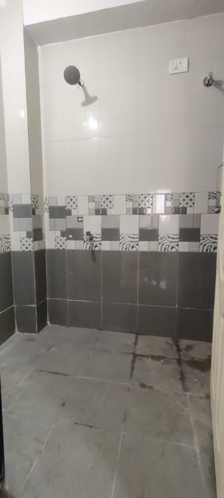 Bathroom, goregaon west 1 Bedroom 480 Sq.Ft. Apartment In Goregaon West Mumbai 8797202