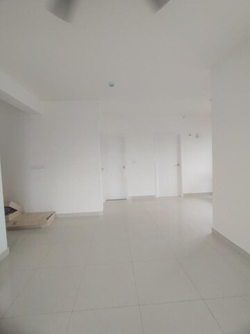 Room in 3 BHK Apartment at Kolte Patil iTowers Exente, Electronic City Phase I – for Sale