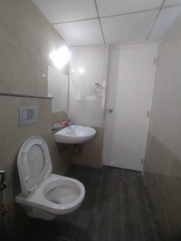 Bathroom, kolte-patil-itowers-exente 3 Bedroom 1105 Sq.Ft. Apartment In Electronic City Phase I Bangalore 8797196