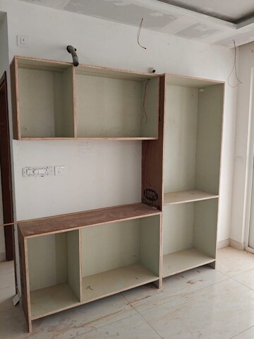 Furnished Amenities in 3 BHK Apartment at Prestige Beverly Hills, Kokapet – for Rent