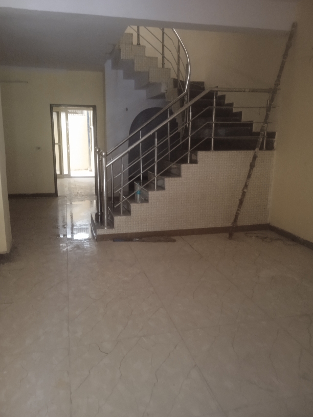 4 BHK + Pooja Room,Servant Room,Study Room,Extra Room Villa For Sale in Amrapali Leisure Valley