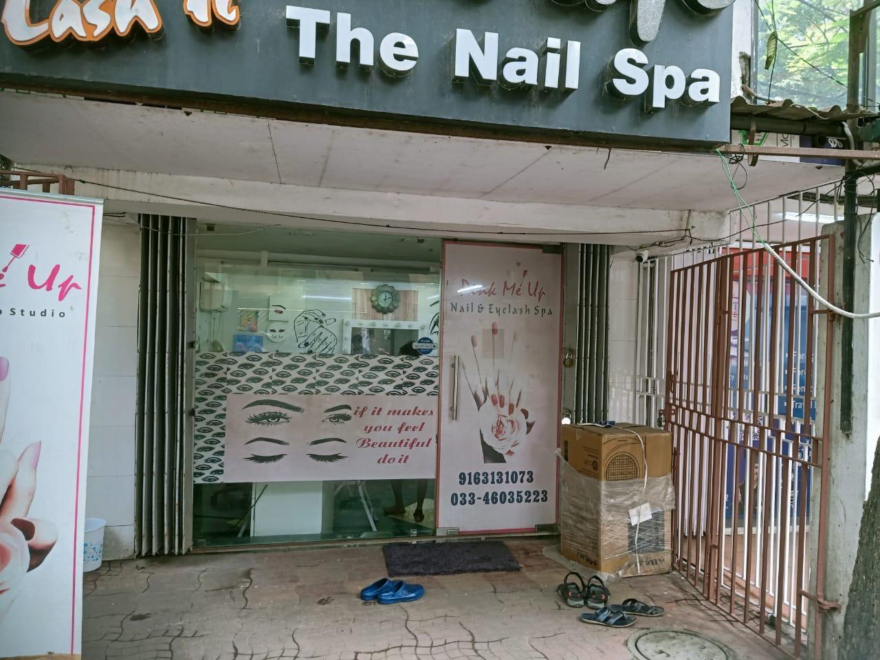 Retail Shop For Sale in Prince Anwar Shah Road