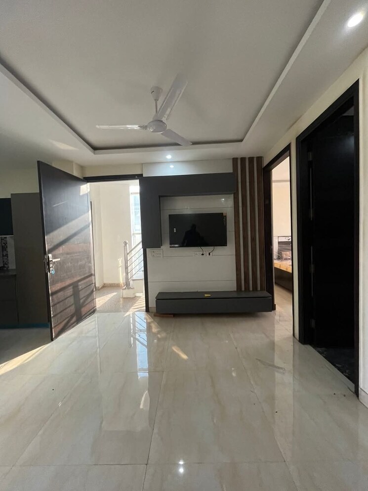 undefined, sector 57 3 Bedroom 1250 Sq.Ft. Builder Floor In Sector 57 Gurgaon 8797235