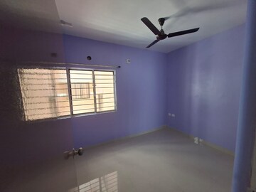 Room in 2 BHK Apartment at DTC Southern Heights, Joka – for Rent