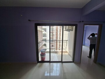 Room in 2 BHK Apartment at DTC Southern Heights, Joka – for Rent