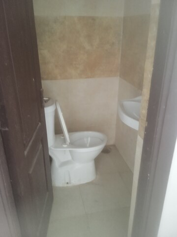 Bathroom in 5 BHK Villa at Amrapali Leisure Valley, Tech Zone 4 Greater Noida – for Sale