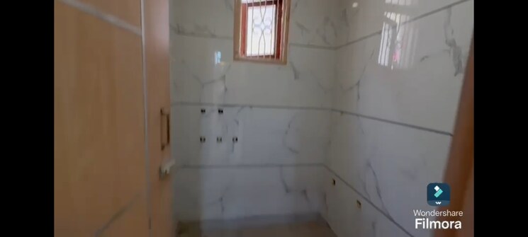 Bathroom, royce-vaishali 3 Bedroom 1150 Sq.Ft. Builder Floor In Vaishali Sector 5 Ghaziabad 8797264
