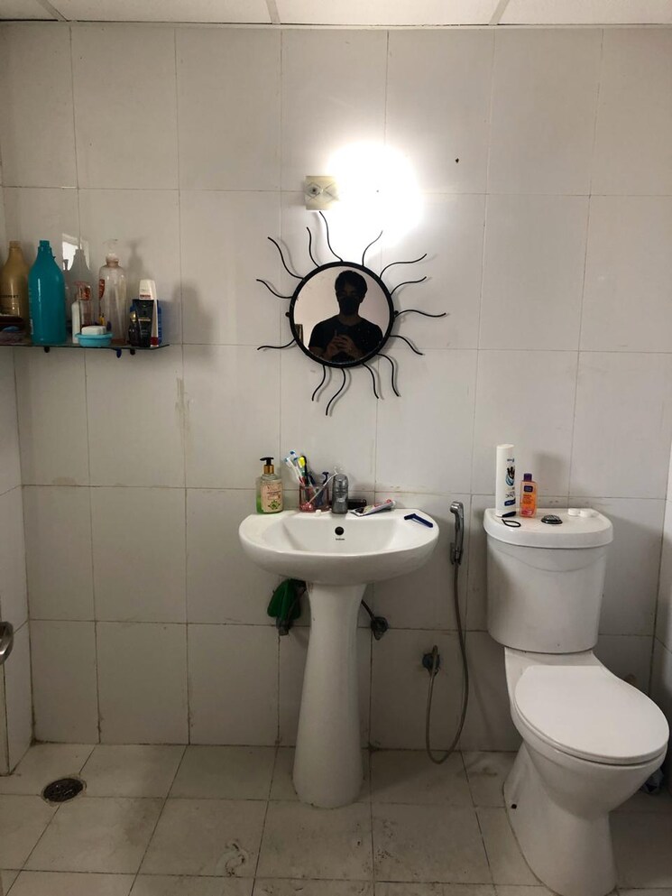 Bathroom, supertech-cape-town 2 Bedroom 1082 Sq.Ft. Apartment In Sector 74 Noida 8797294