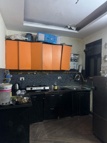 Master Bedroom in 2 BHK Builder Floor at Govindpuri – for Rent