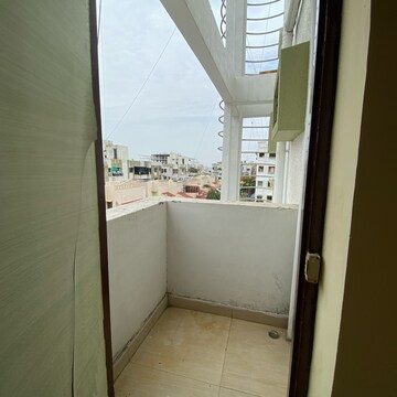 Bathroom in 3 BHK Apartment at Beltarodi – for Rent