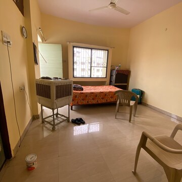 Living Room in 3 BHK Apartment at Beltarodi – for Rent