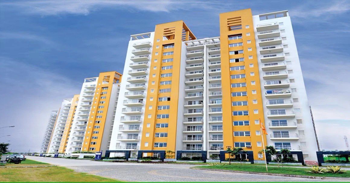 3.5 BHK + Servant Room Apartment For Rent in BPTP Park Grandeura