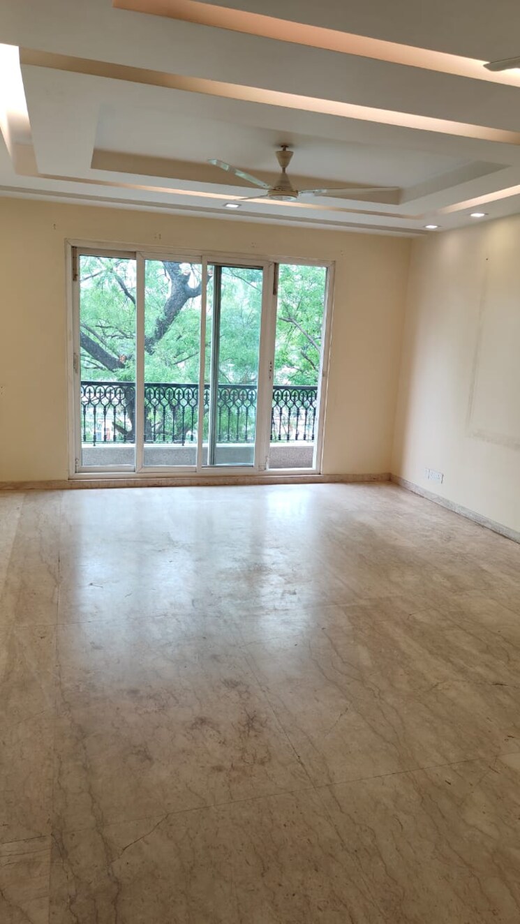 Room, sarvapriya vihar 3 Bedroom 2000 Sq.Ft. Builder Floor In Sarvapriya Vihar Delhi 8797359