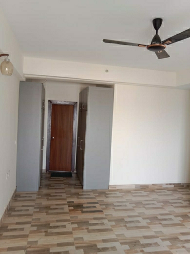 4 BHK + Servant Room Apartment For Rent in VVIP Mangal