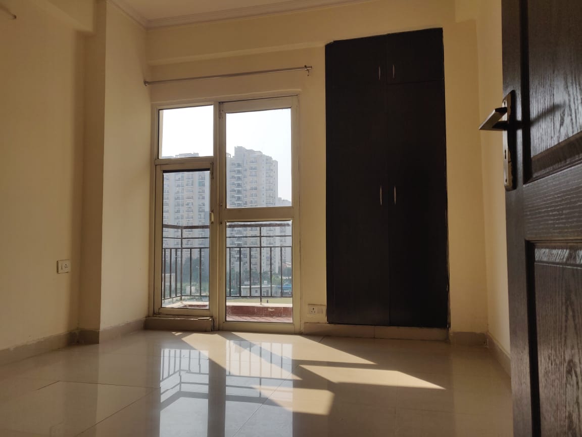 3 BHK Apartment For Sale in Aims Golf City