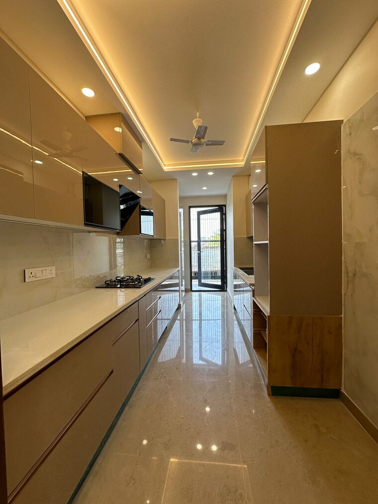 Kitchen, sector 52 4 Bedroom 240 Sq.Yd. Builder Floor In Sector 52 Gurgaon 8797409