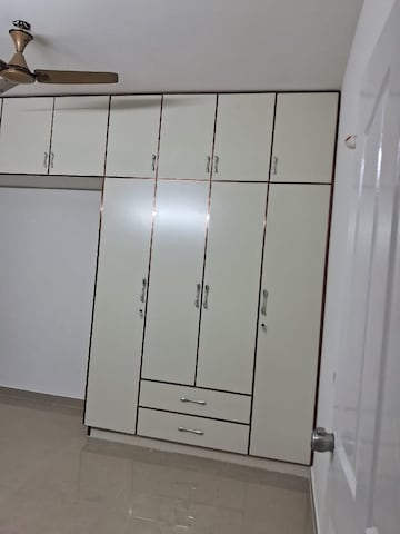 Furnished Amenities in 2 BHK Apartment at SS Brundavanam Apartment, Ananth Nagar – for Rent