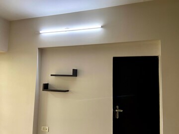Room in 3 BHK Apartment at Nellai Heights, Chembur – for Rent
