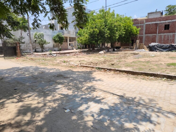 undefined, jankipuram  1000 Sq.Ft. Plot In Jankipuram Lucknow 8797541