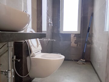 Bathroom in 4 BHK Apartment at Avron V, Chembur – for Rent