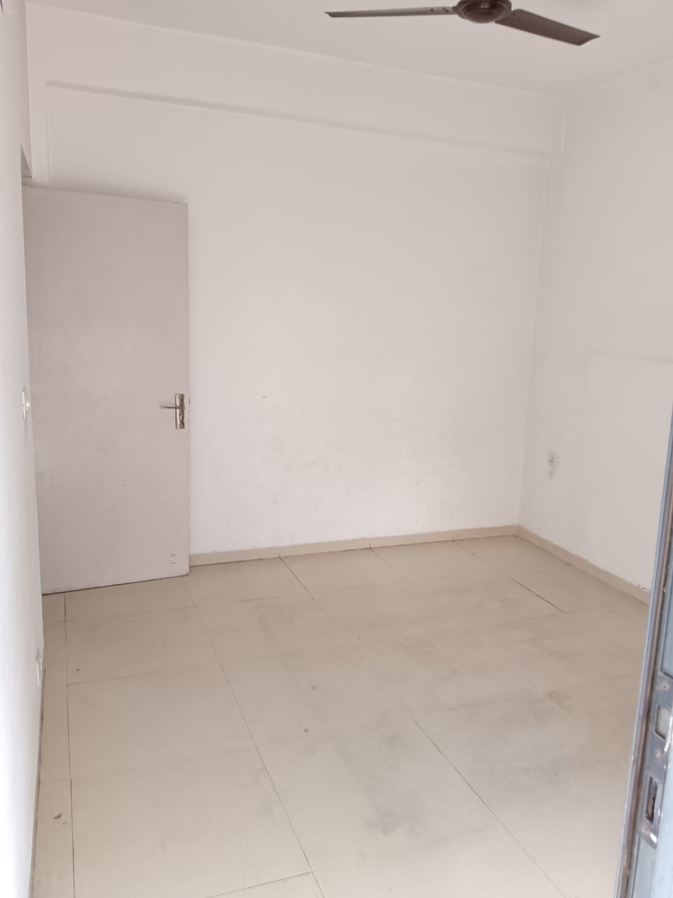 3 BHK + Extra Room 745 Sq.Ft. Apartment in Pyramid Urban Homes 2