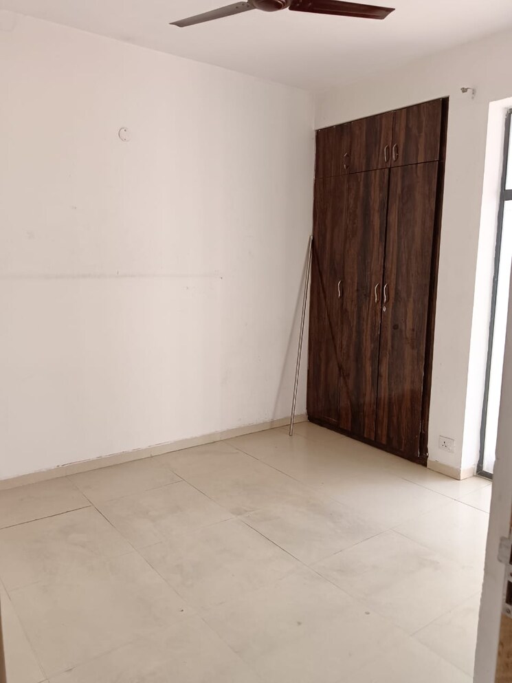 Room, pyramid-urban-homes-2 3 Bedroom 745 Sq.Ft. Apartment In Sector 86 Gurgaon 8797477