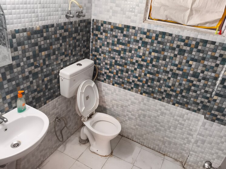 Bathroom, signature-global-andour-height 2 Bedroom 600 Sq.Ft. Apartment In Sector 71 Gurgaon 8797507