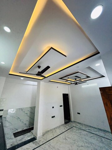 Furnished Amenities in 4 BHK Independent House at Vasai West – for Sale