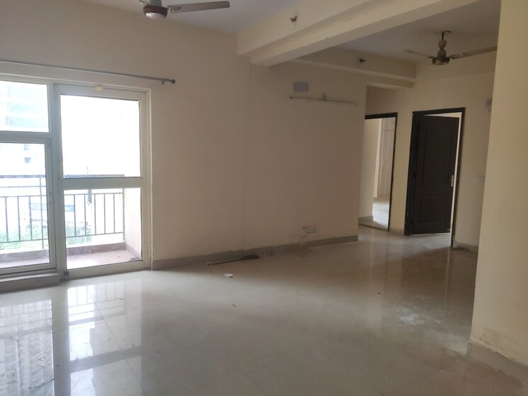 Room, aims-golf-city 3.5 Bedroom 1550 Sq.Ft. Apartment In Sector 75 Noida 8797502