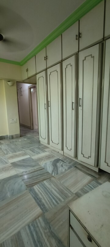 Bedroom in 2 BHK Apartment at Borivali West – for Rent
