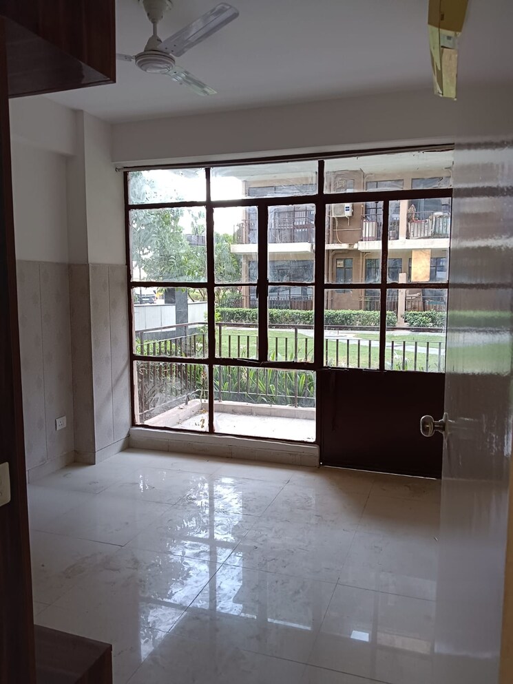 Room, signature-global-synera 2 Bedroom 598 Sq.Ft. Apartment In Sector 81 Gurgaon 8797498