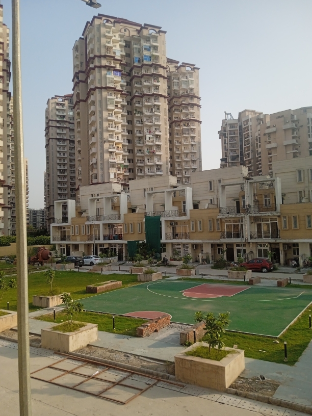3 BHK + Pooja Room,Servant Room,Study Room,Extra Room Villa For Sale in Amrapali Dream Valley
